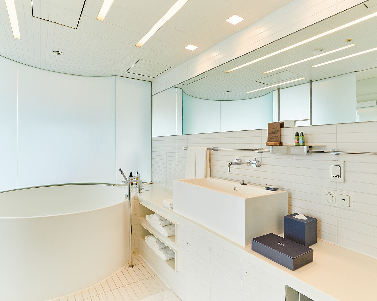 주니어 코너 스위트