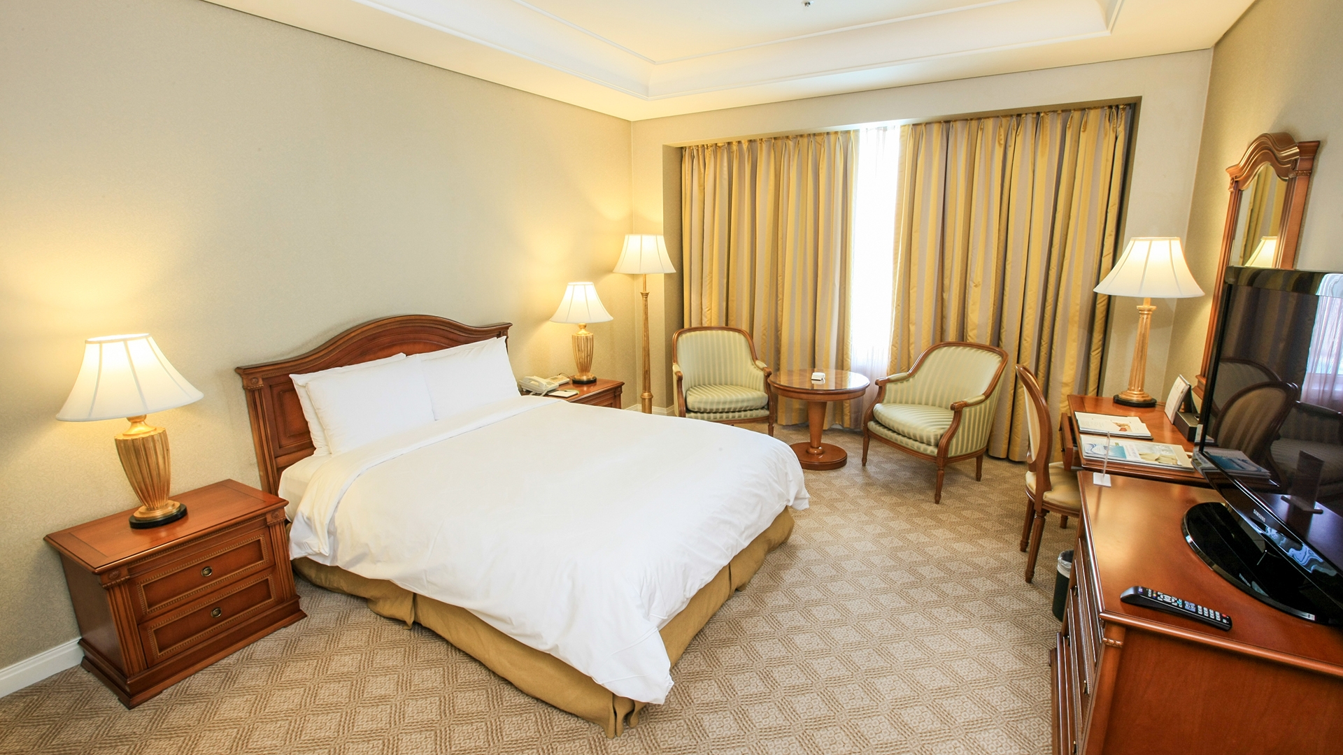 스탠다드 더블 (Room Only)