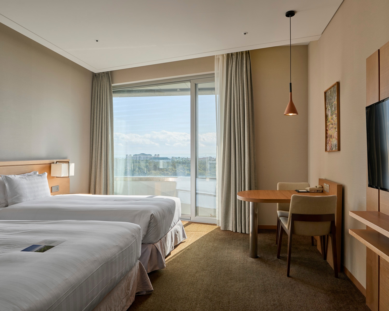 디럭스 트윈(클리프 전망)