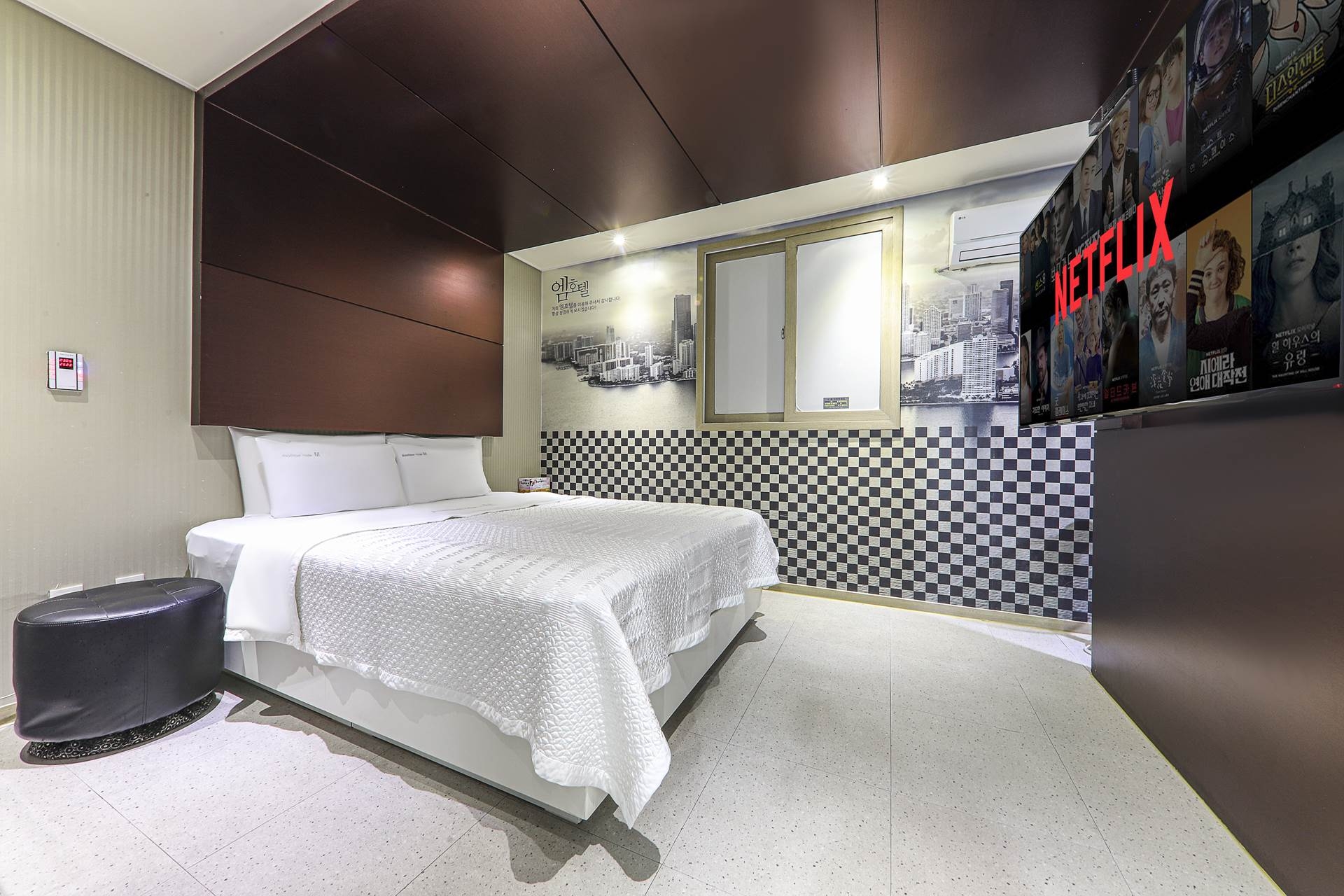 특실(커플PC/배그가능,넷플릭스)