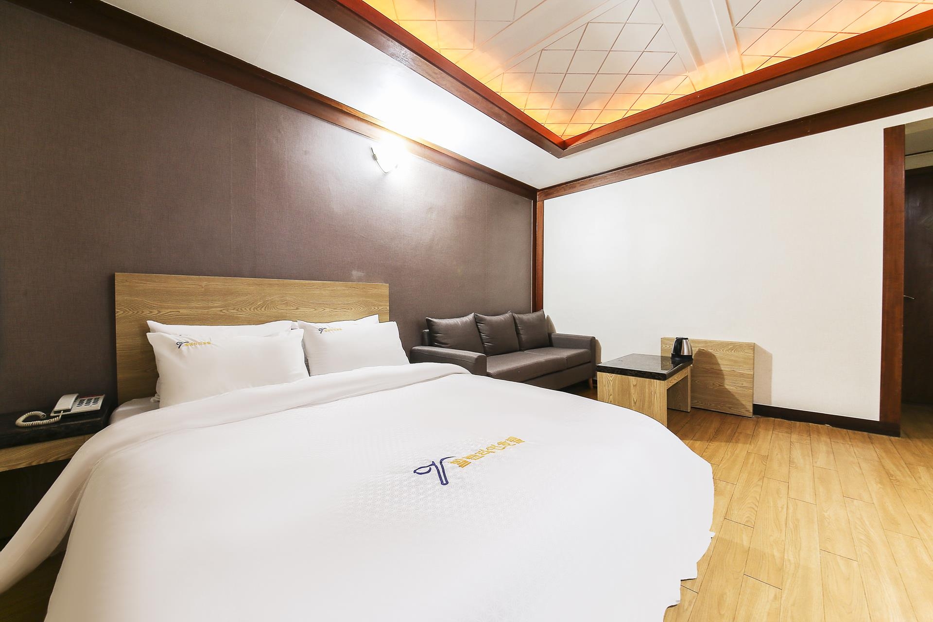 더블 A(원클릭 유튜브,넷플릭스 무료