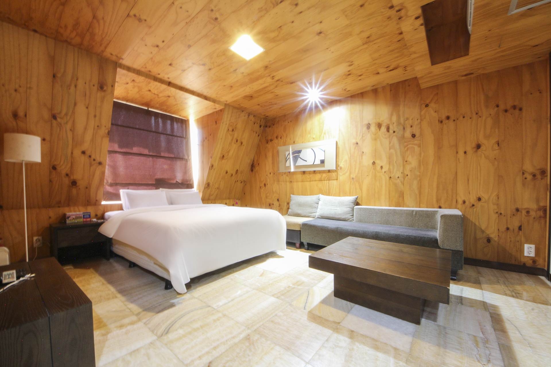 럭셔리스위트 (넷플릭스, 욕조, 화장