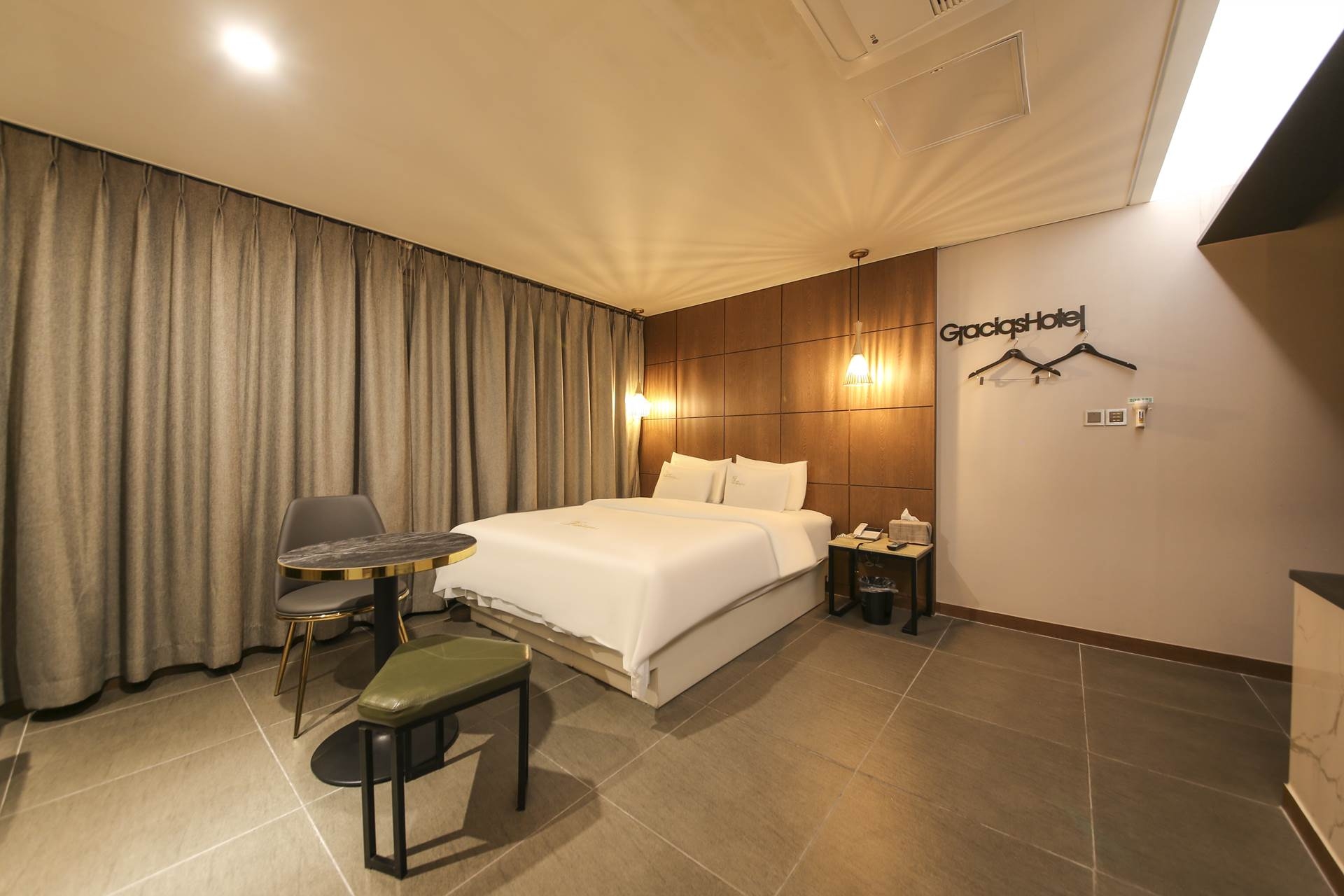 프리미엄(스타일러+넷플릭스 무료시청+