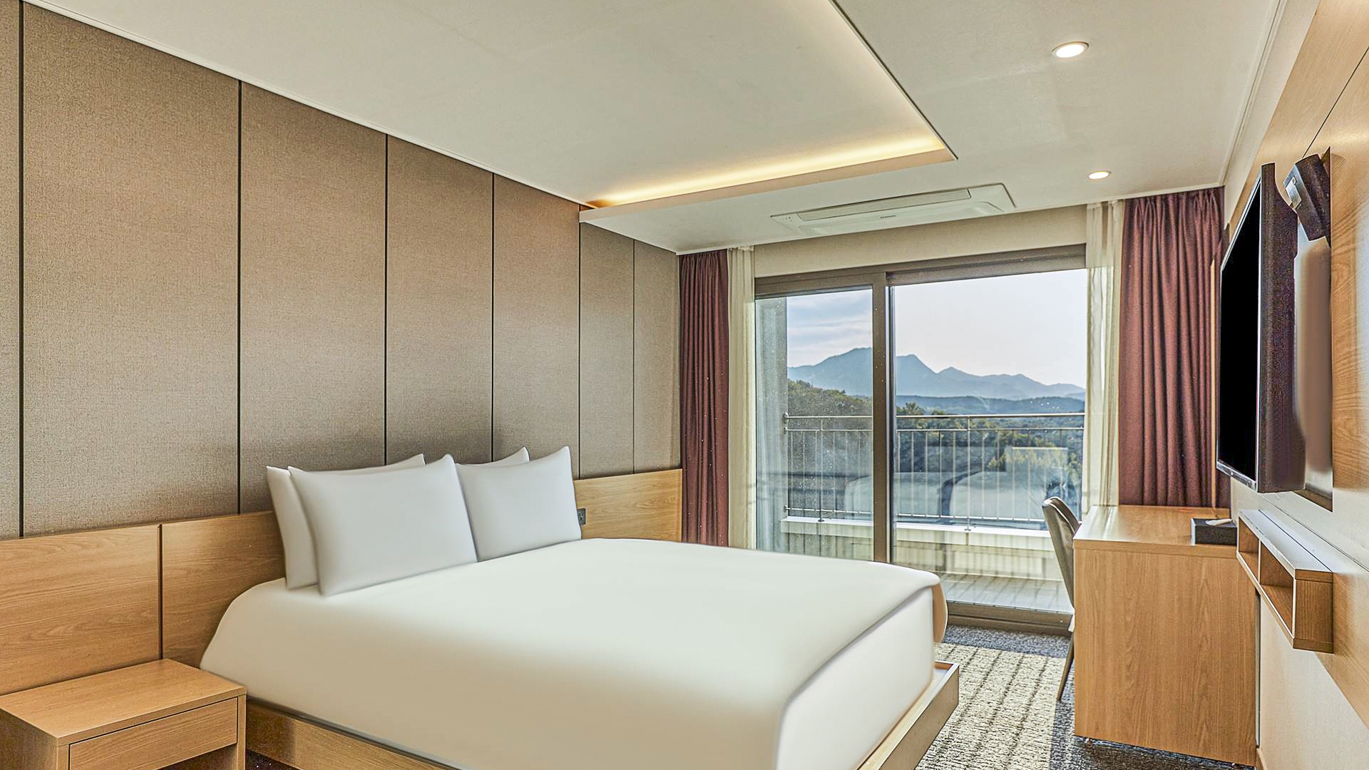 디럭스 더블 시티뷰