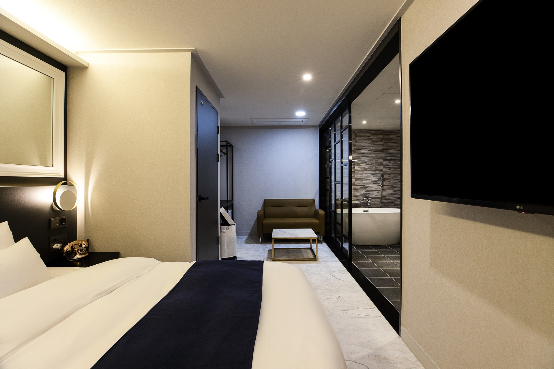 디럭스 (넷플릭스, 유튜브 무료시청)