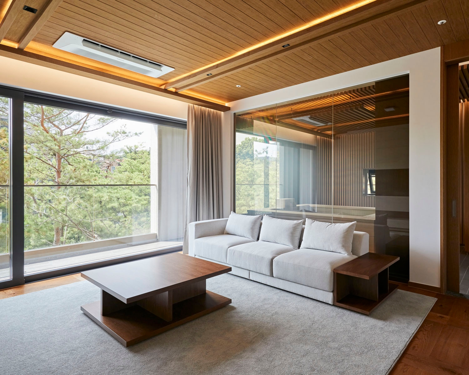 프리미엄 팀버 스위트