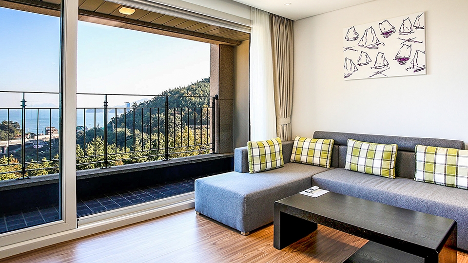 디럭스룸 (부분적 오션뷰)