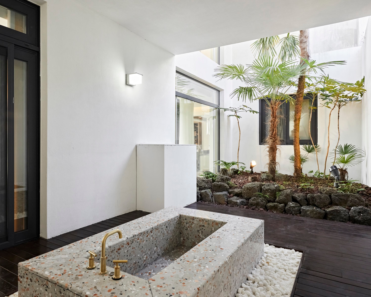 펜트하우스 A