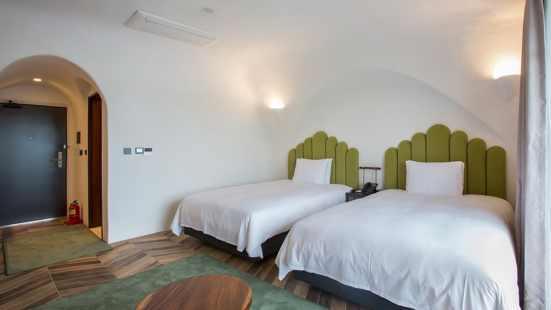 디럭스 트윈 레이크 (호수전망)