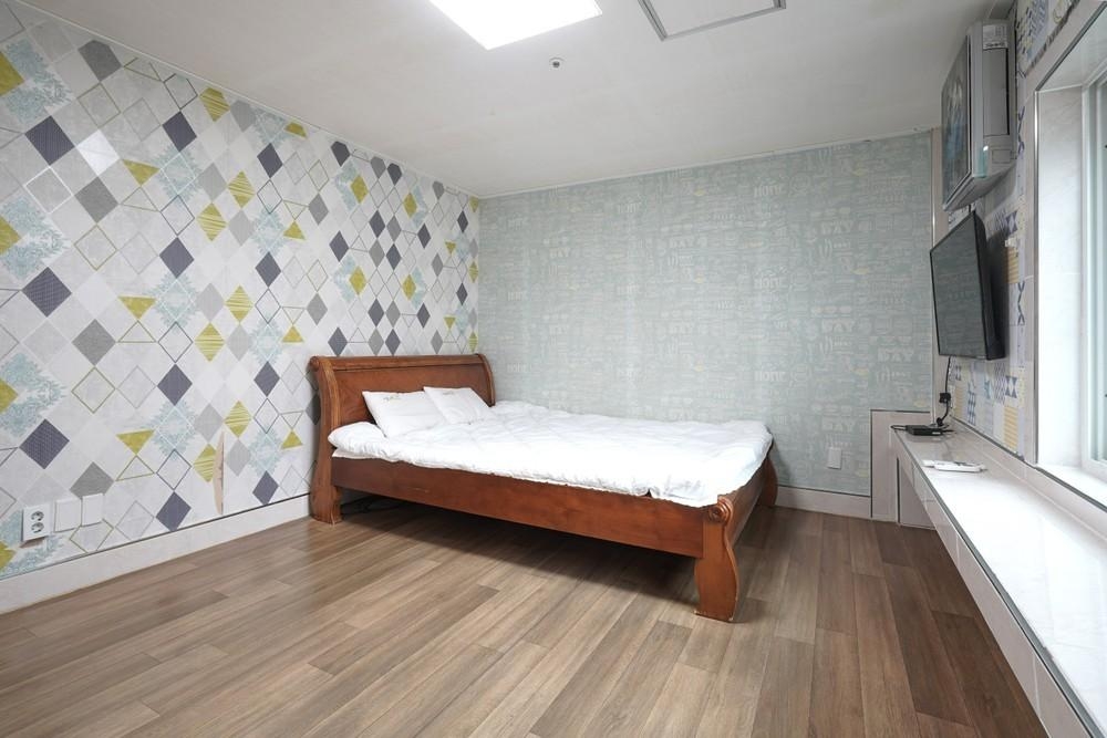 본관 103호[1.5룸]