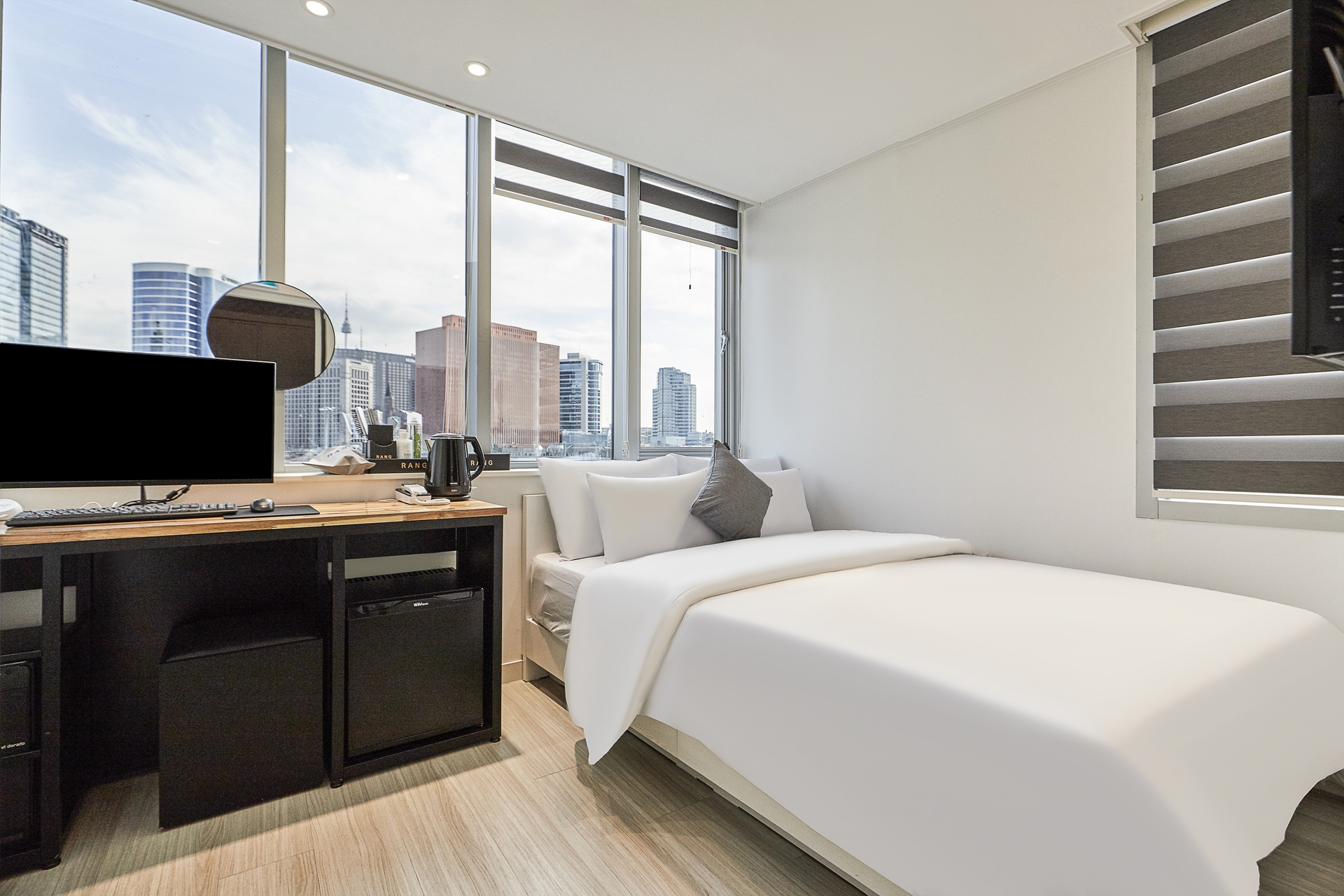 얼리체크인  (랜덤배정) 