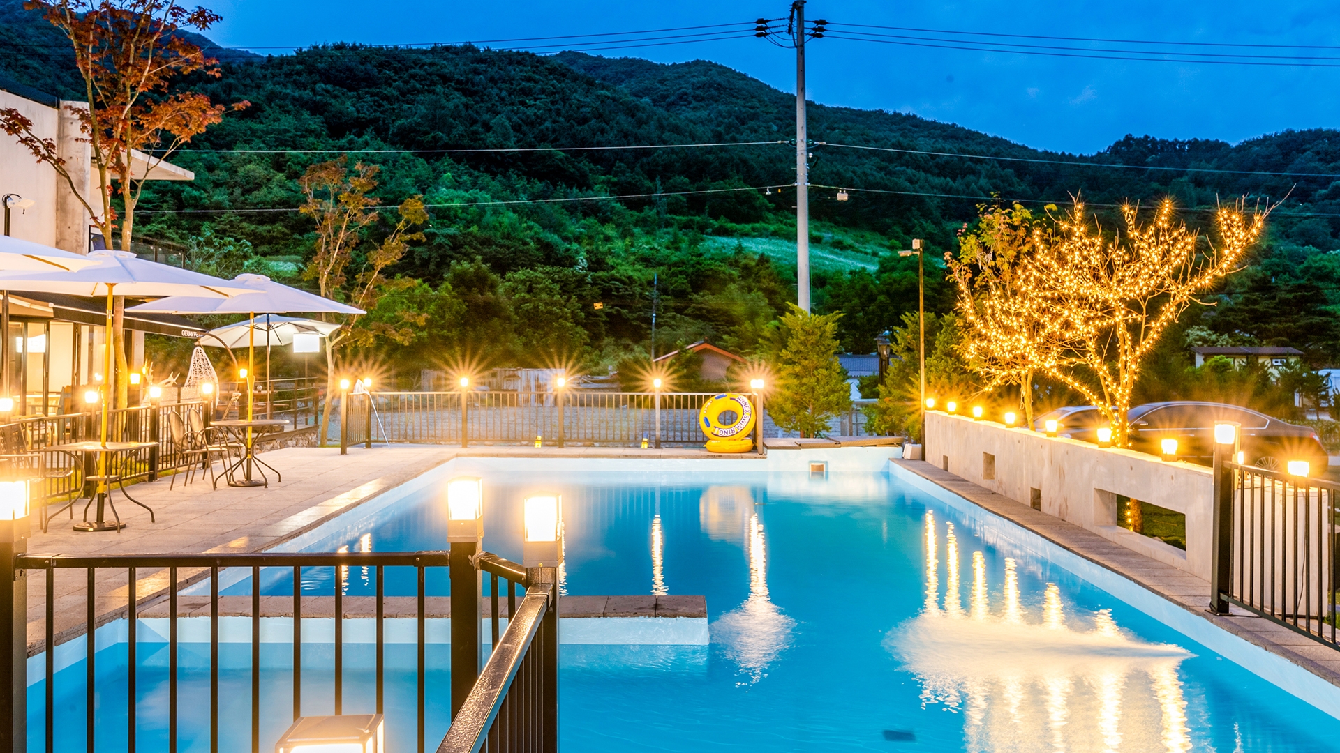 야외 온수수영장