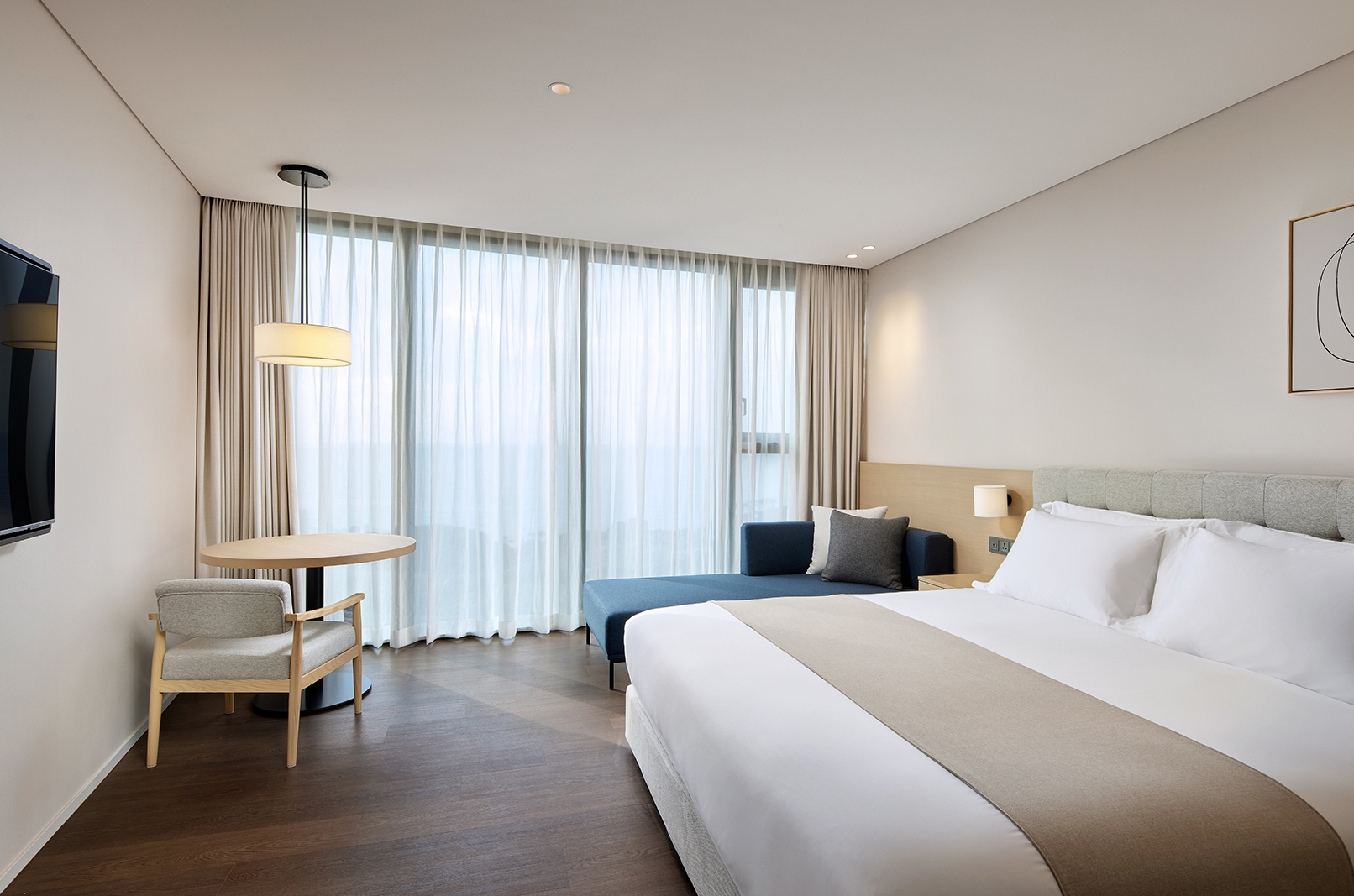 스탠다드 더블 가든뷰