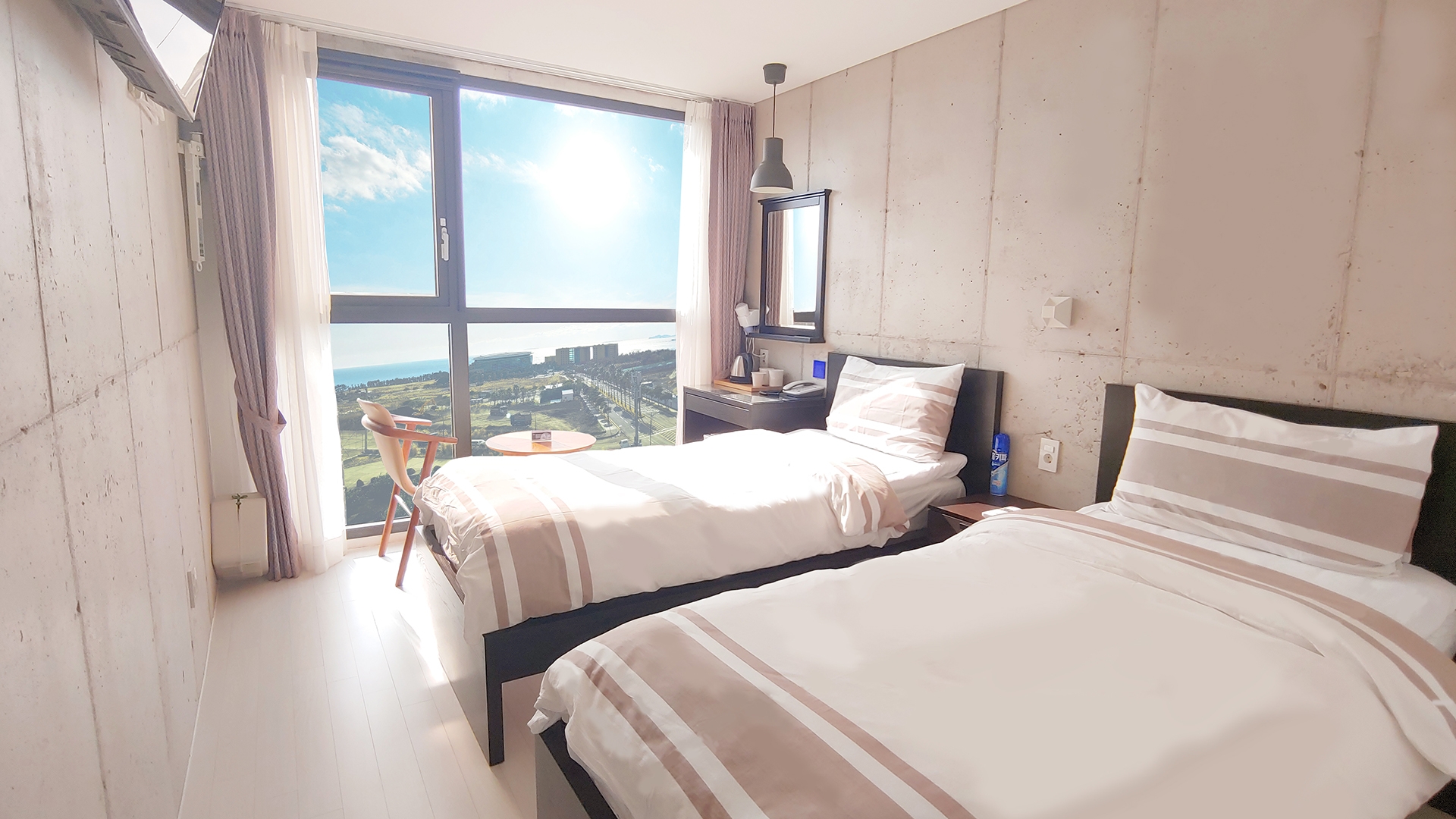 트윈 베드 룸 하프오션뷰