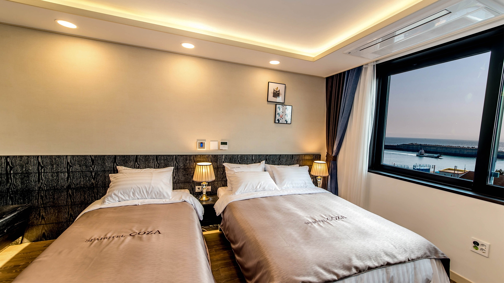 디럭스 트윈 룸