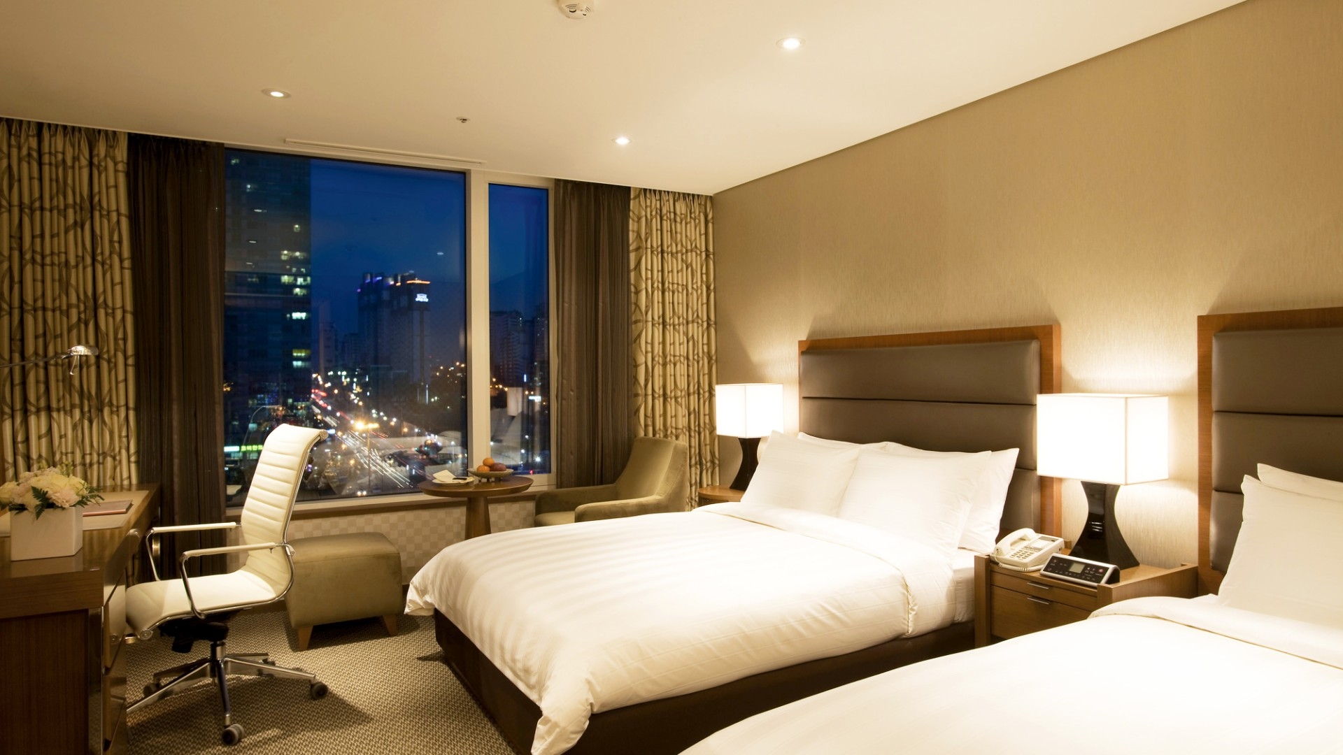 디럭스 패밀리 트윈