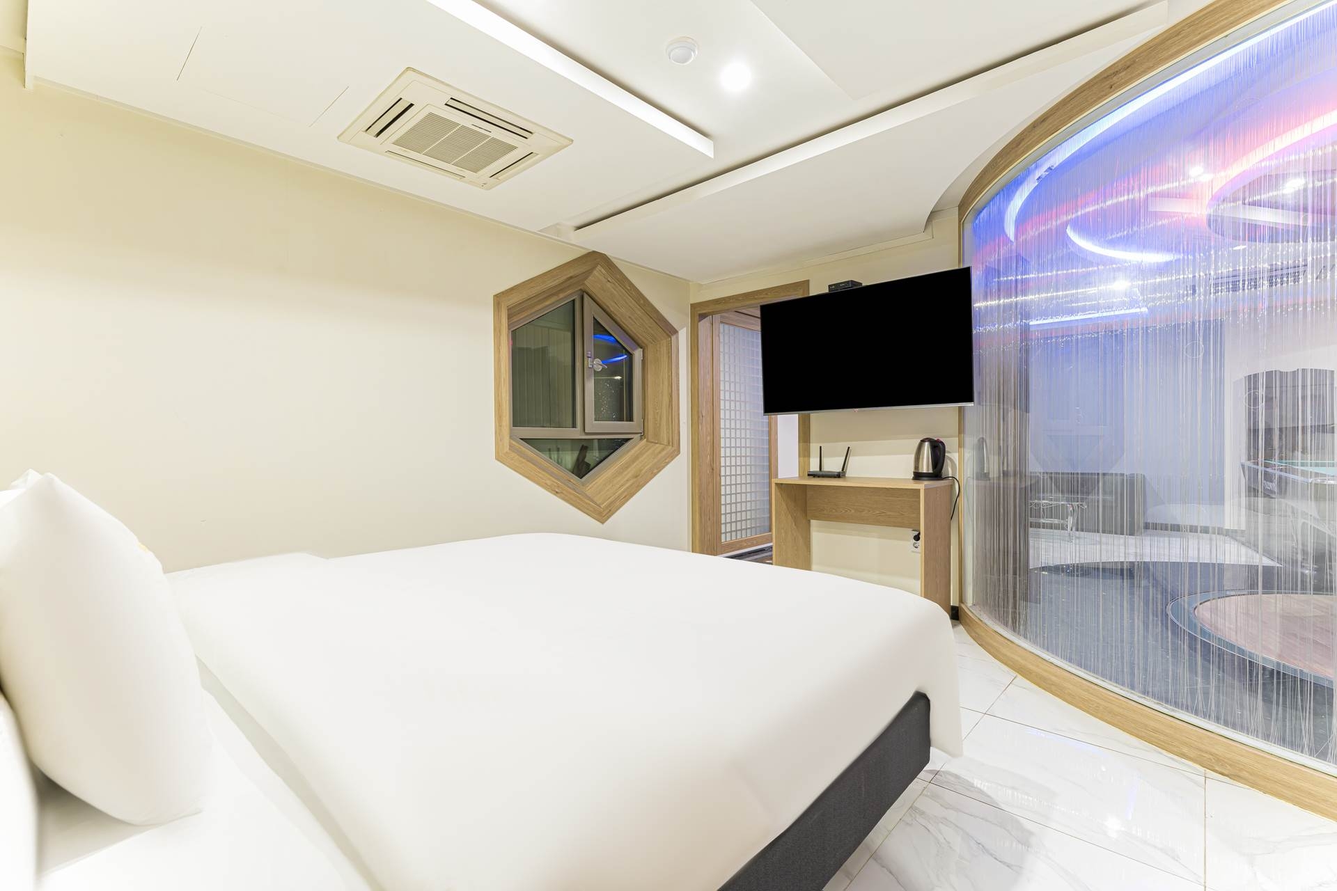 VIP 포켓볼(4K 65"스마트 TV