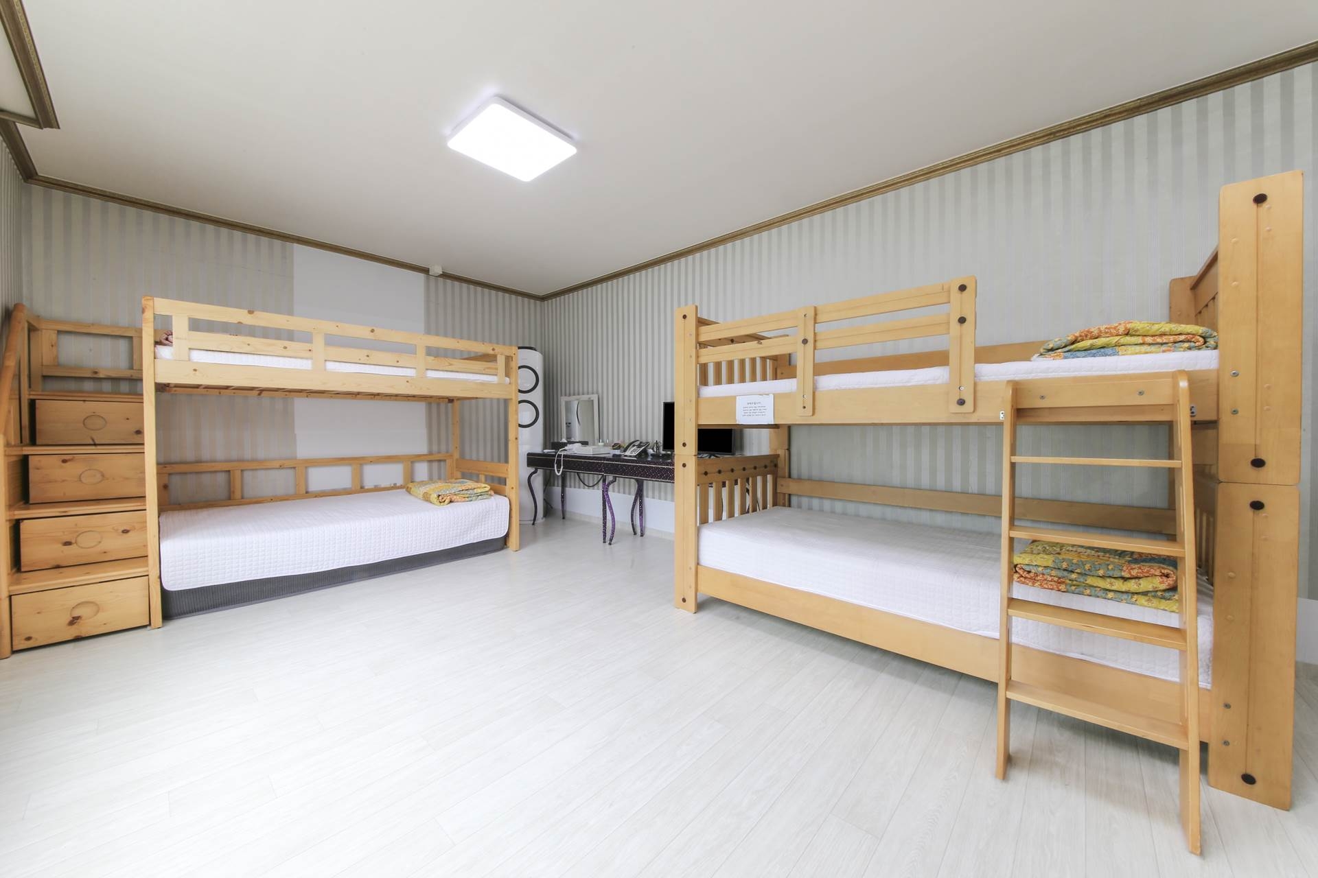 펜션룸-복층침대