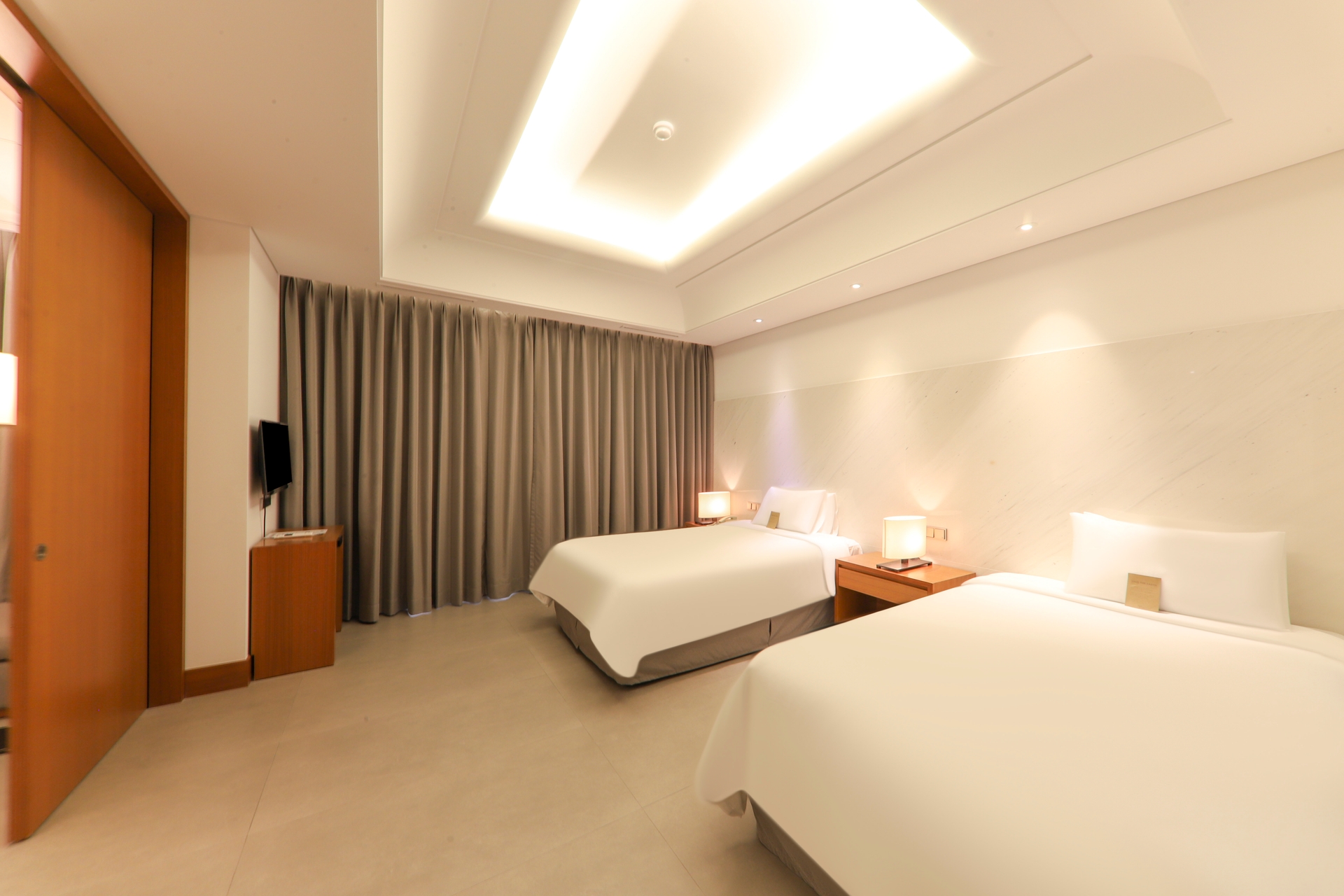 패밀리 스위트룸 (공원뷰)