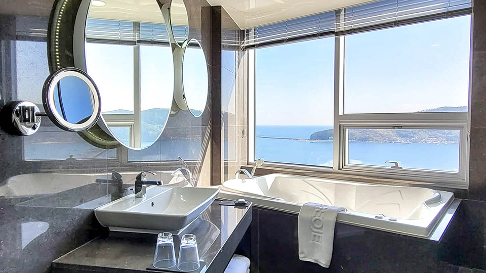 코너 로열 스위트 (오션뷰)