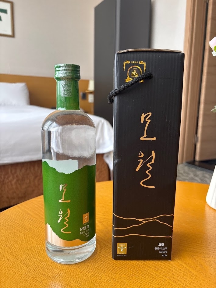 비즈인 x 모월 로 PKG