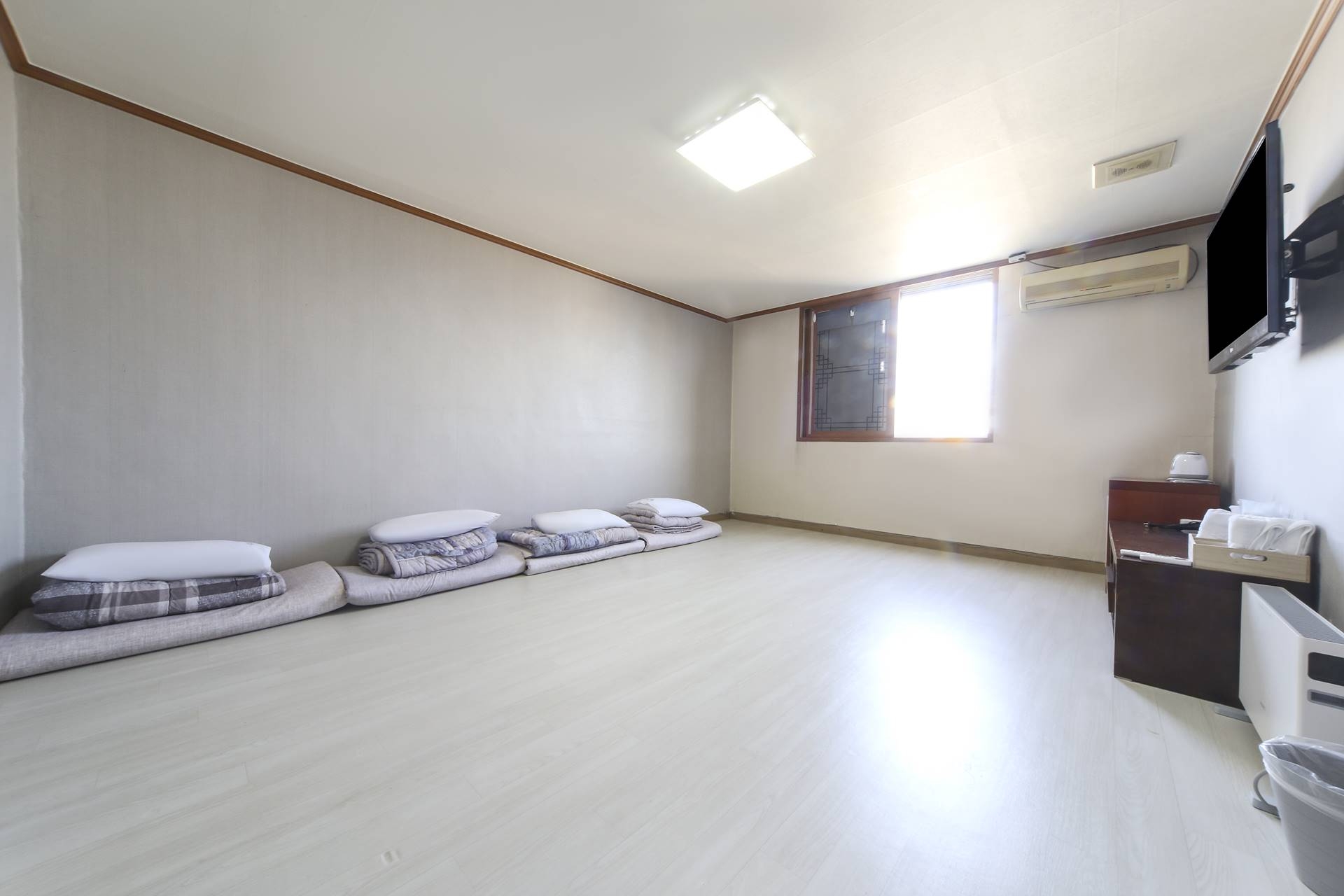 한실(무료 조식 제공)