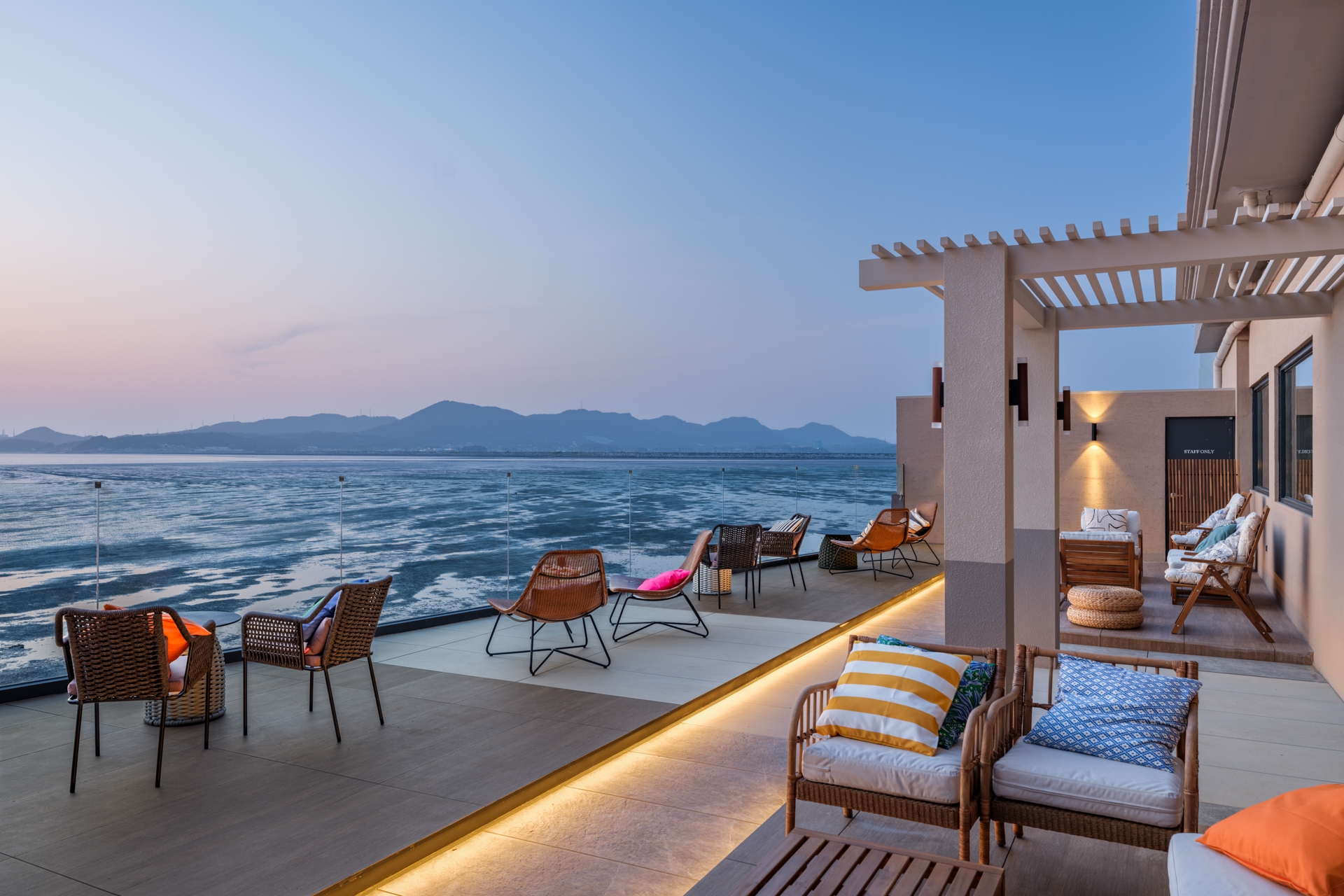 슬라맛 라운지 (Selamat Lounge)