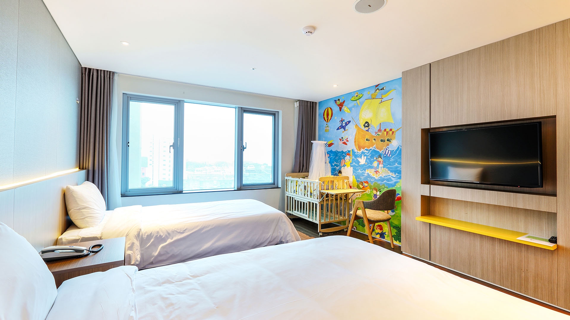 디럭스 베이비룸