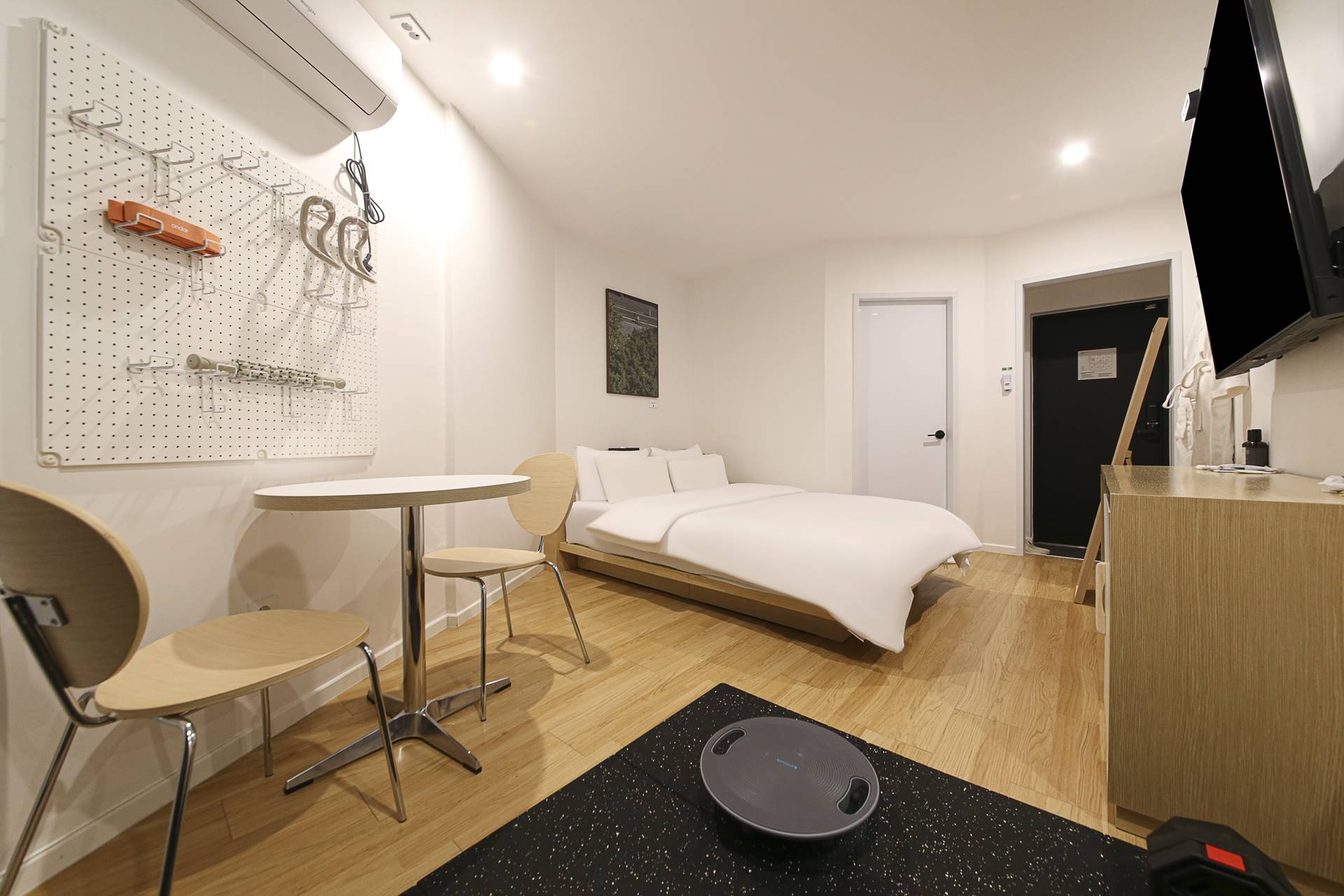 Fitness (밸런스 기기 + 아령