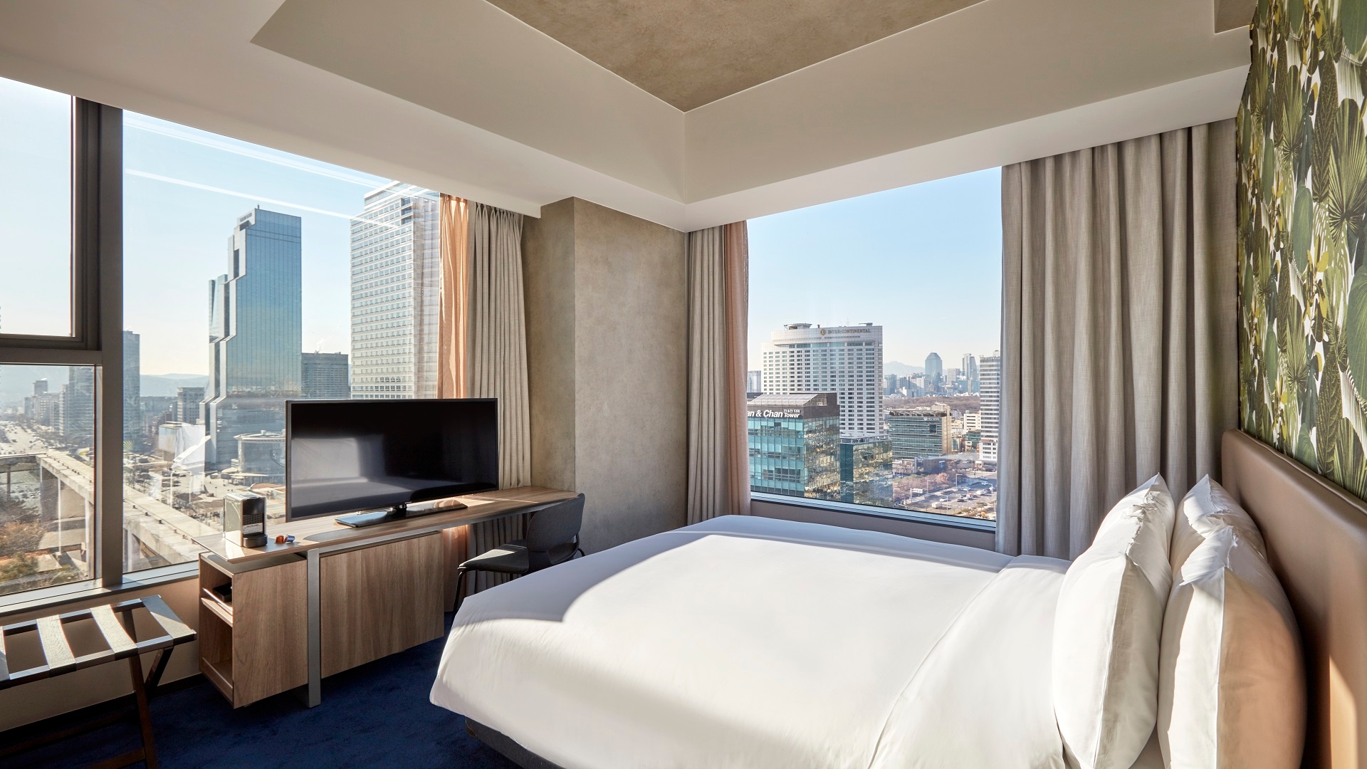 디럭스 코너 헐리우드 더블