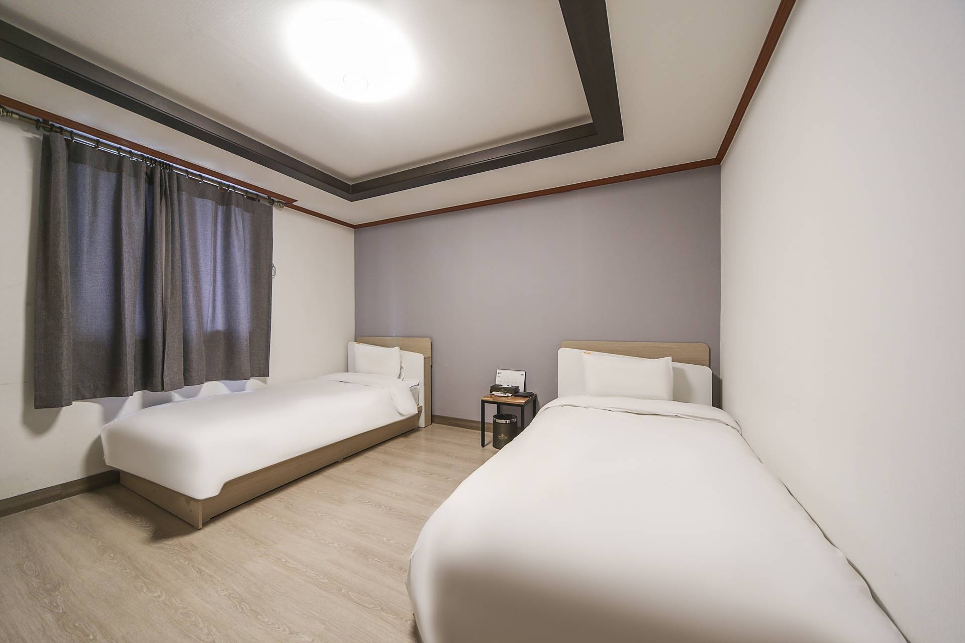 싱글+싱글 트윈(조식포함,1객실1주차