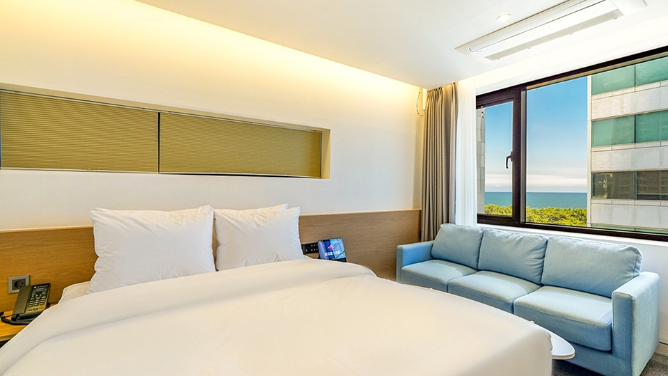 슈페리어 더블 테라스 (하프오션뷰)