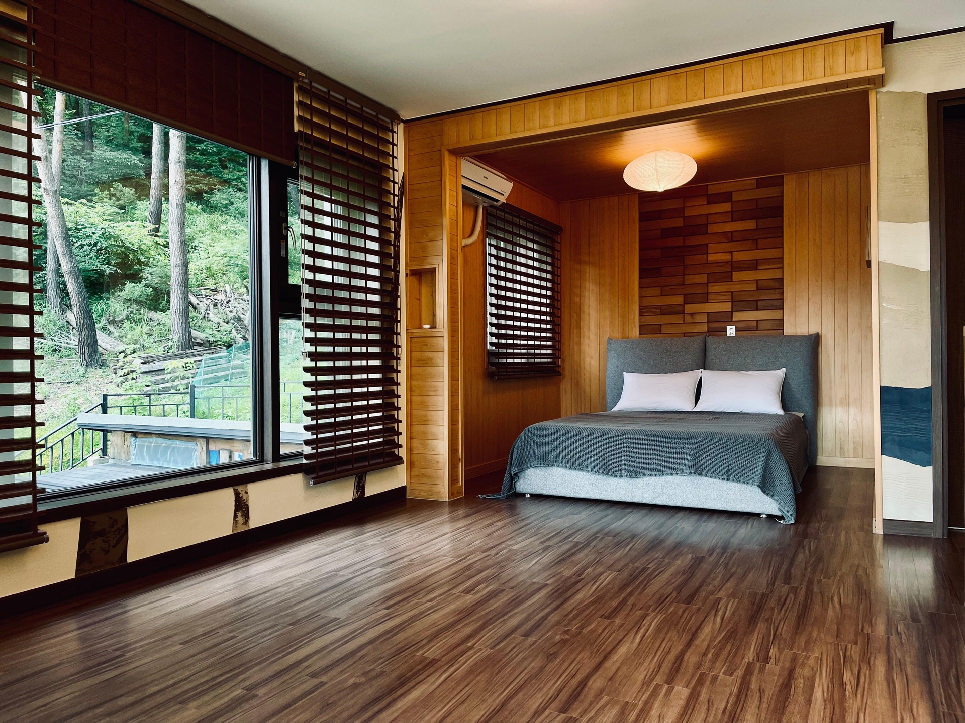 룸4 (더블베드 / 취사형 / 독채)