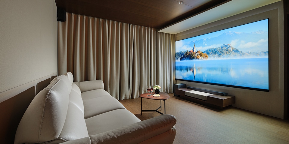 담톤 프리미어 스위트 (시네마_호텔형)