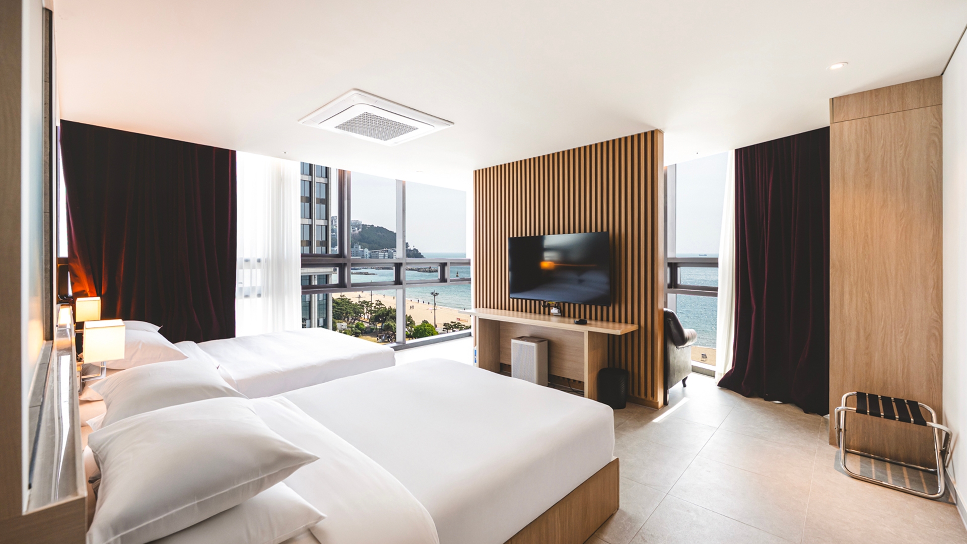 슈페리어 스위트 트윈 (하프오션뷰)