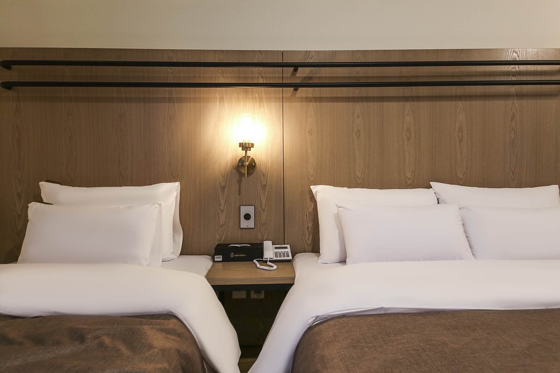 디럭스 트윈 (퀸+싱글) 65UHD 