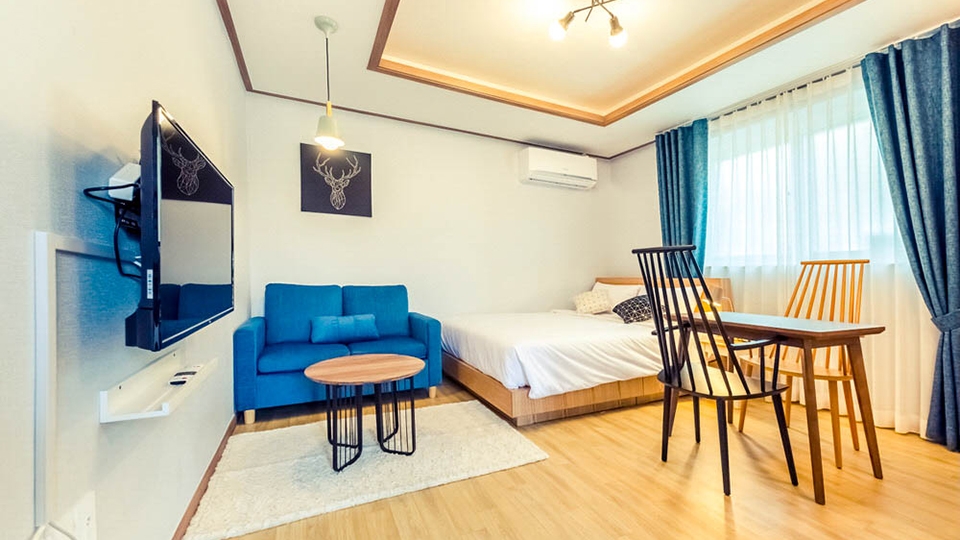 미드나잇 (104호)