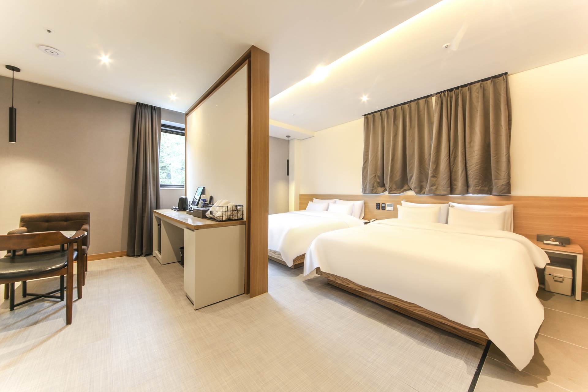 프리미어 트윈(NETFLIX,무료조식