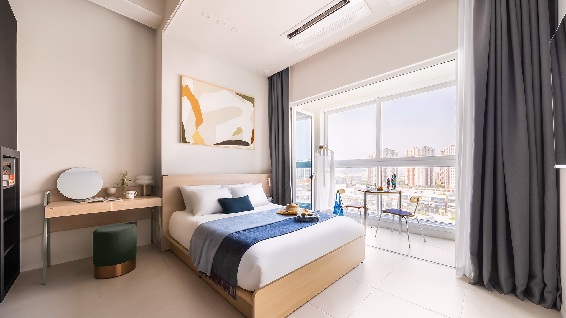 스튜디오 로프트 서프뷰