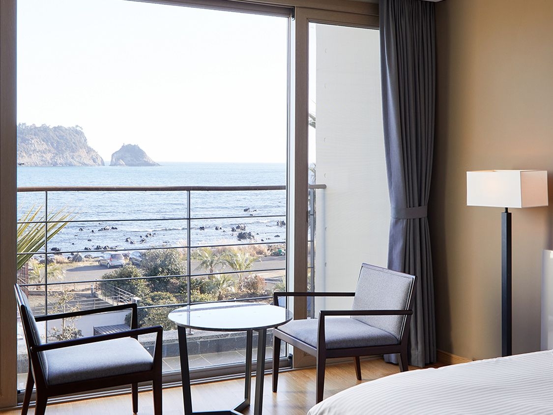 [본관] 패밀리 더블(바다전망)