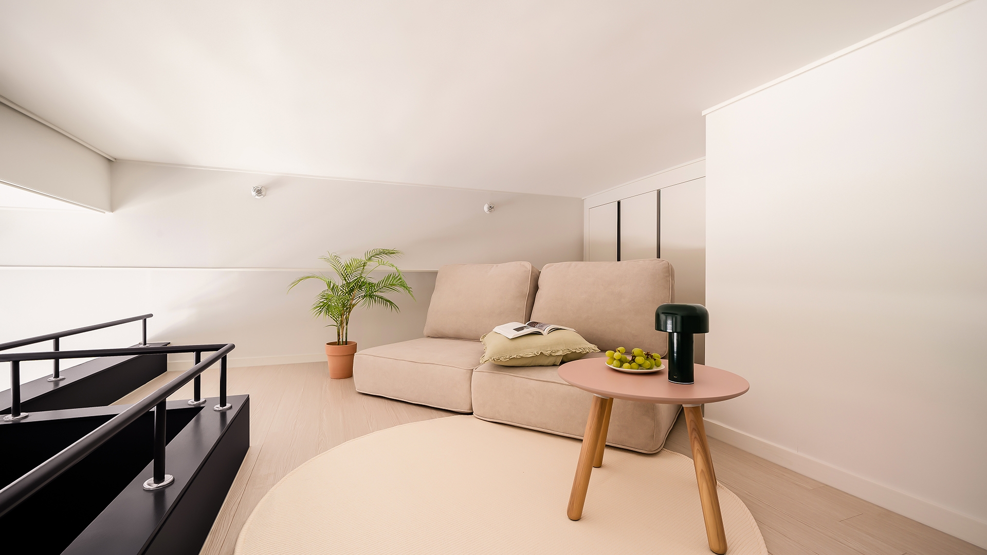 스튜디오 로프트 서프뷰