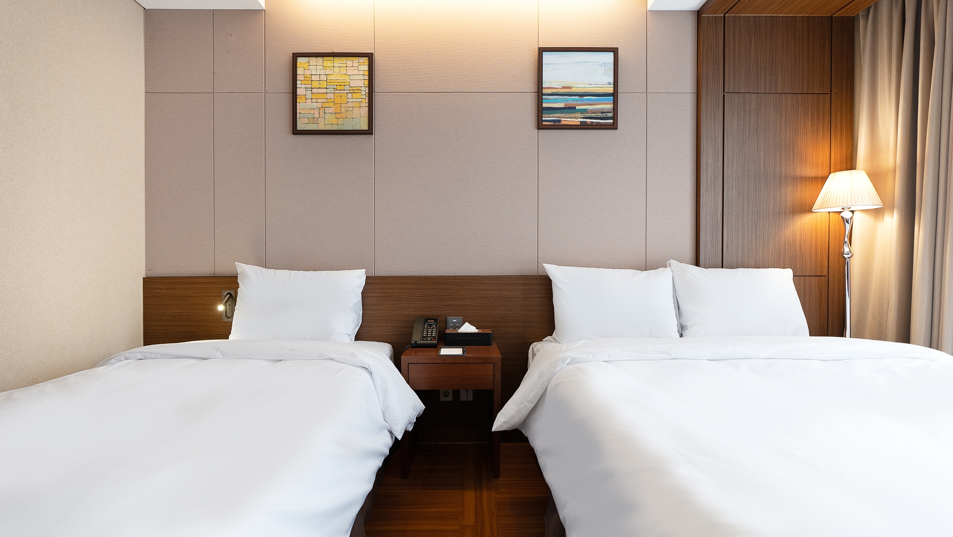 디럭스 패밀리 트윈