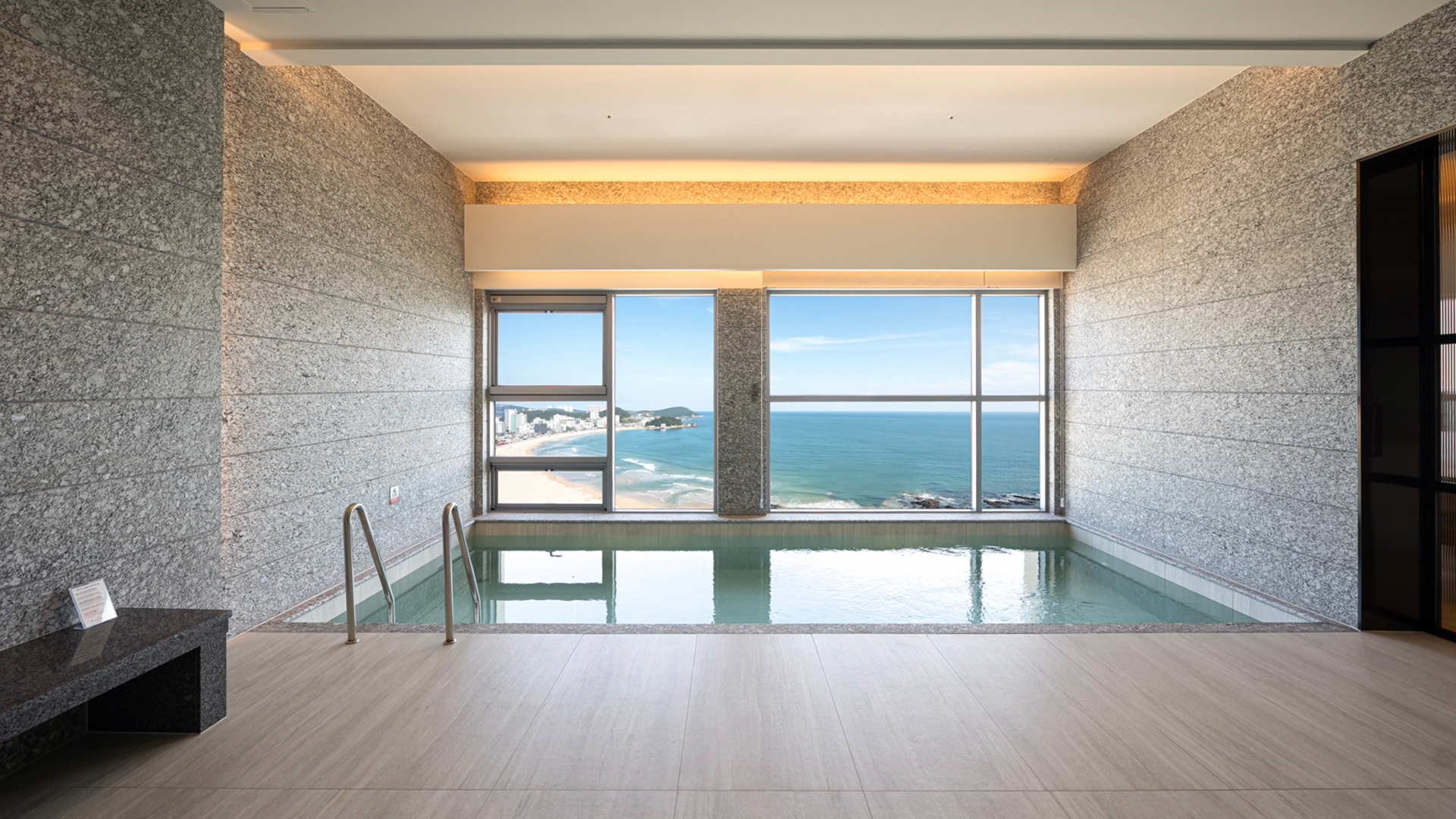 오션 빌라 스위트 풀 (프라이빗 대형 풀)