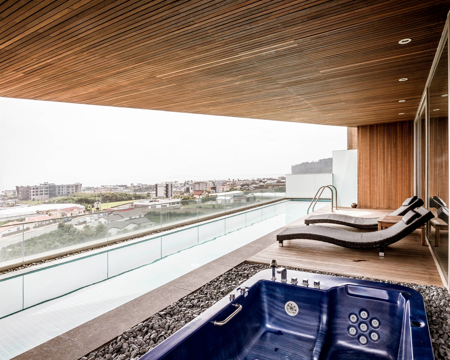 베이스위트