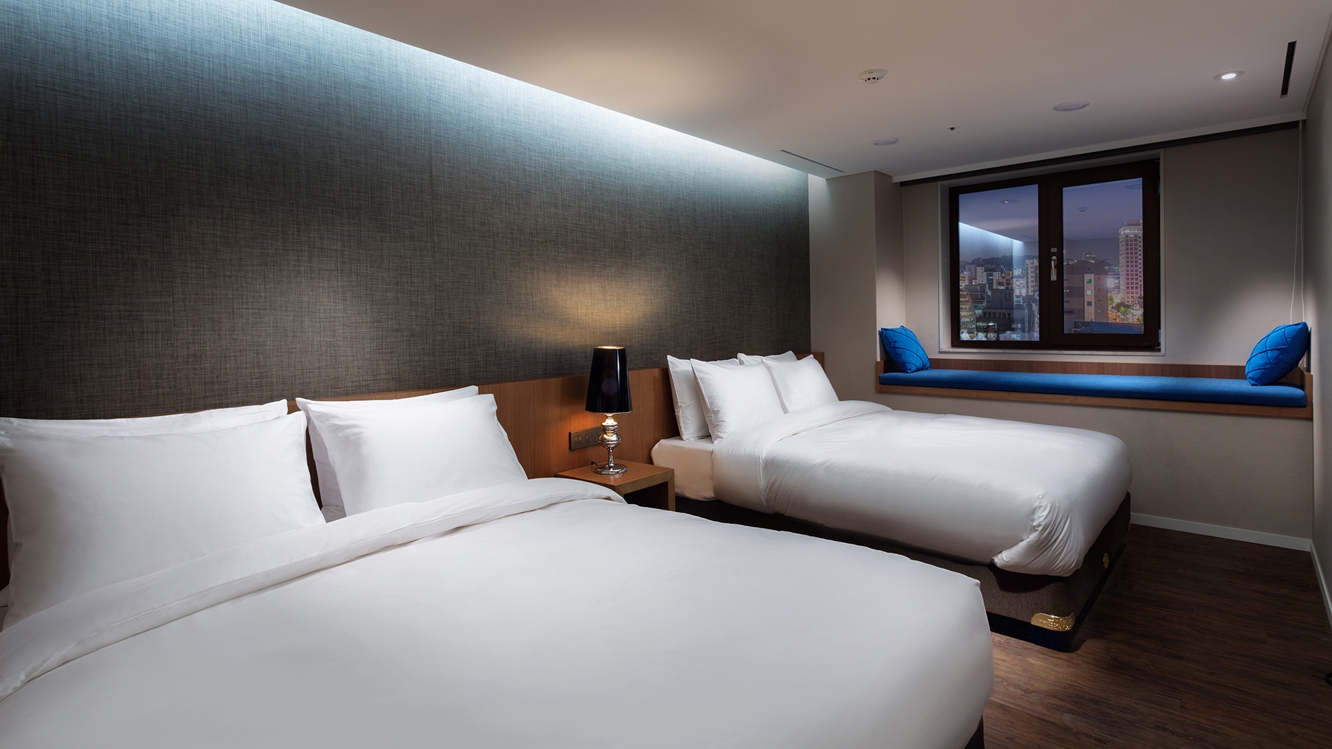 에밀리 스위트 트윈