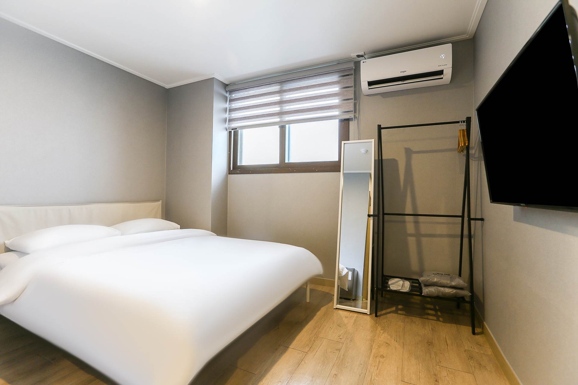 스탠다드 더블 (더블침대1개)