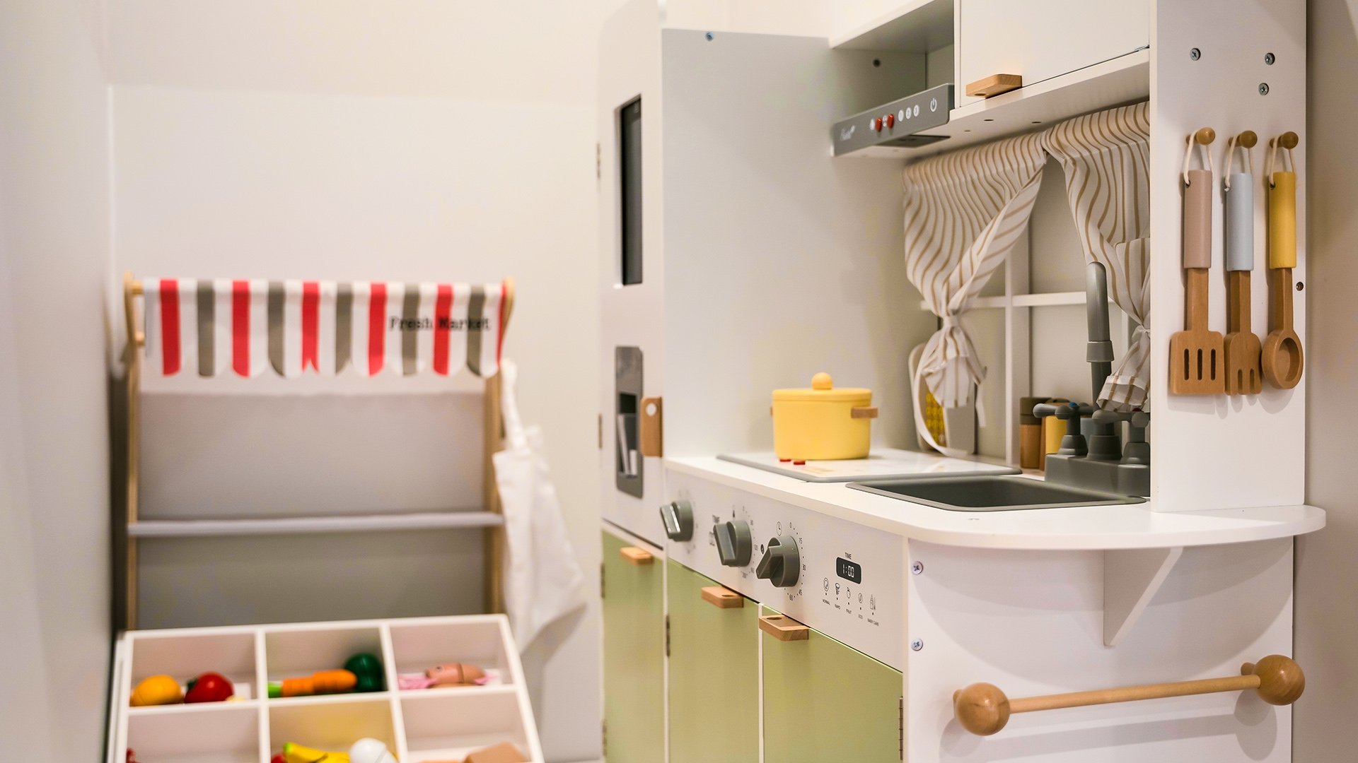 키즈 풀&플레이 스위트