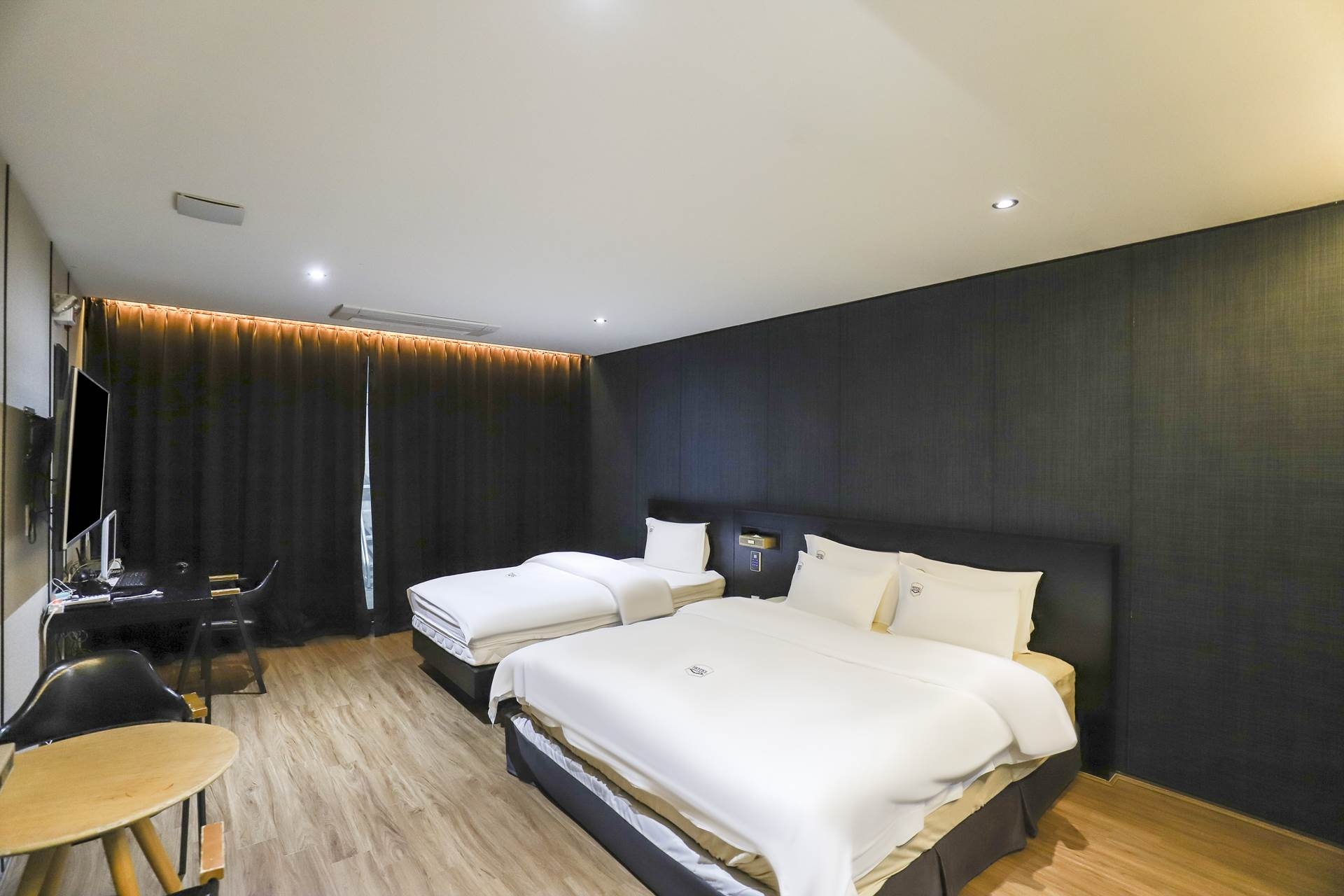 디럭스 더블 스파(Room Only)