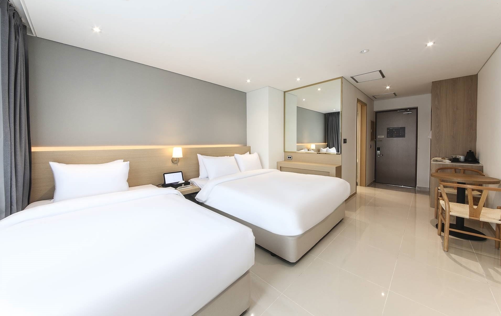 디럭스 패밀리 트윈