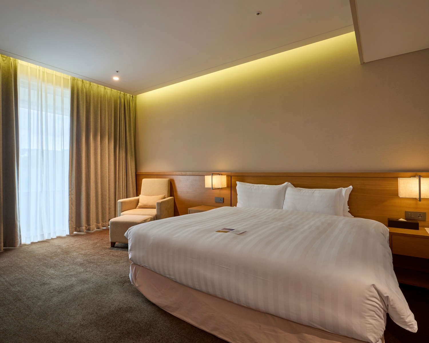 코너 디럭스(가든 전망)